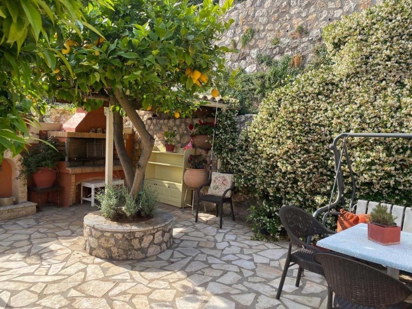 Lori House In Corfu. Feel Like Your Holiday home *